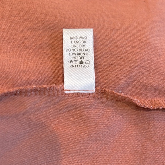 NWOT Pretty Salmon Color Mini Dress with Back Zip in Size Medium! - Picture 5 of 7